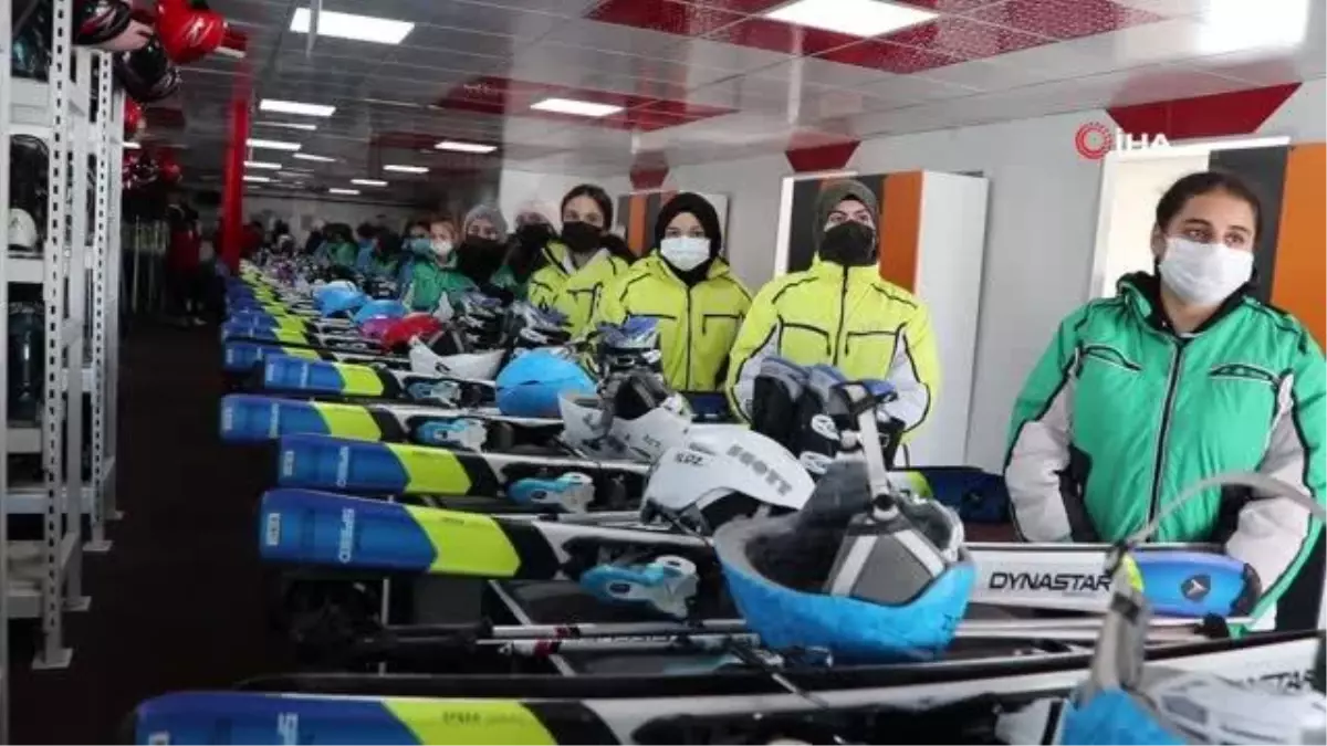 Vali, milyarlık tesisisin kapılarını köy çocuklarına ardına kadar açtı