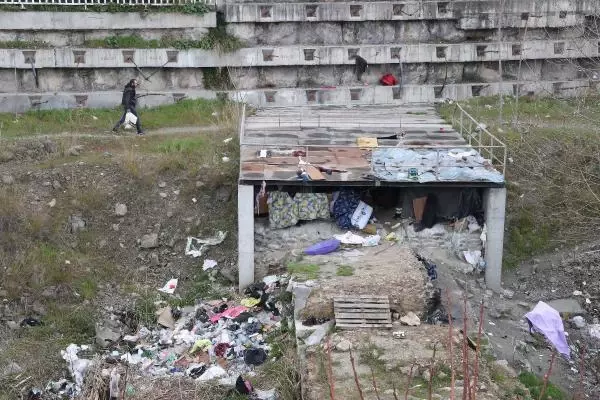 Burası İstanbul'un göbeği! 8 bin 500 yıllık mirası evsizlerin mekanı oldu