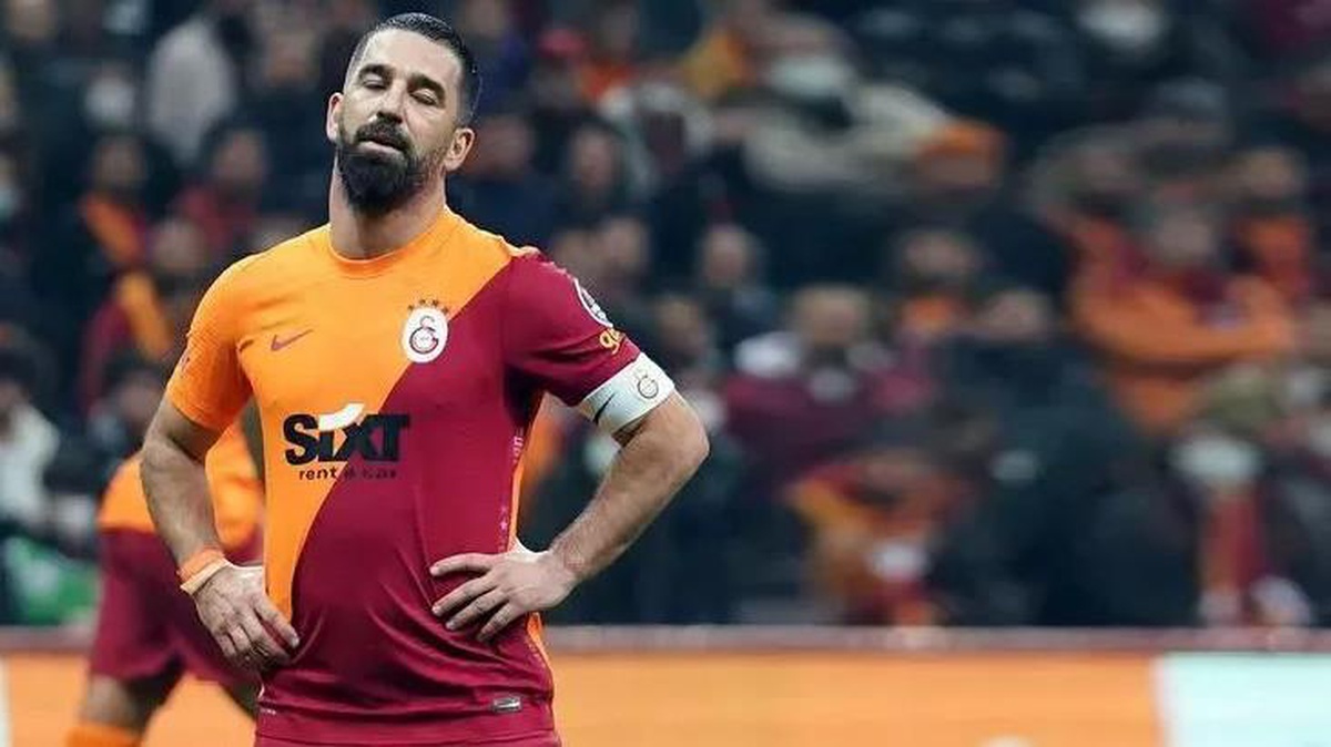 Arda Turan "Bana futbolu bıraktırırsınız" çıkışı gündem oldu