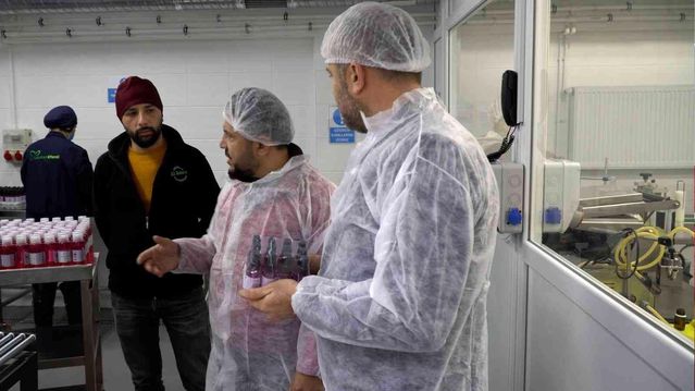 Başkan Keleş gıda ve kozmetik üretim tesisini inceledi