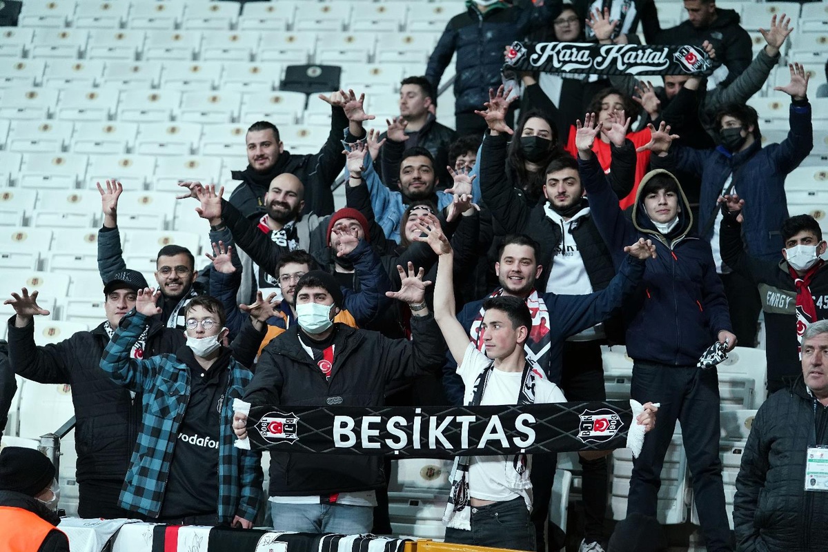 Beşiktaş taraftarından takıma tepki