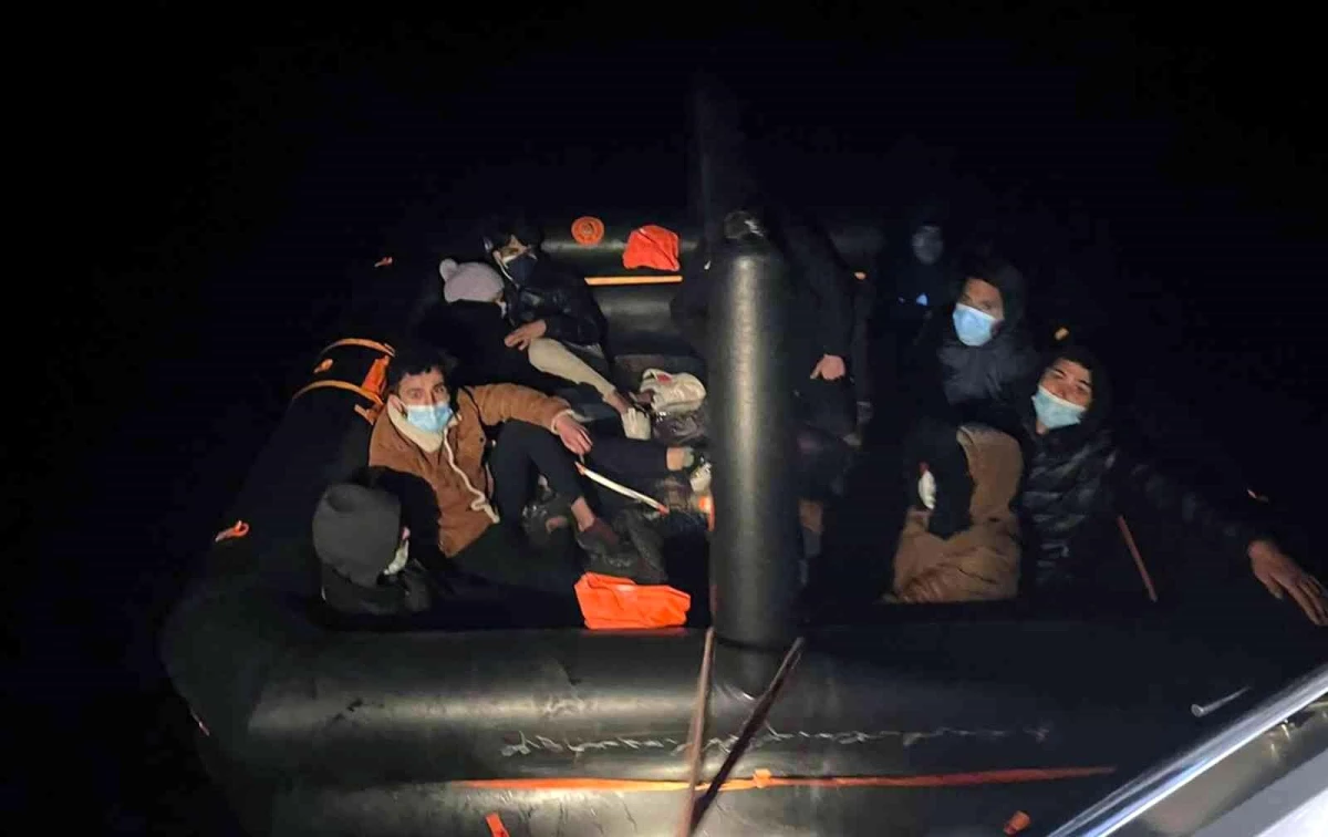 Datça\'da 9 düzensiz göçmen kurtarıldı