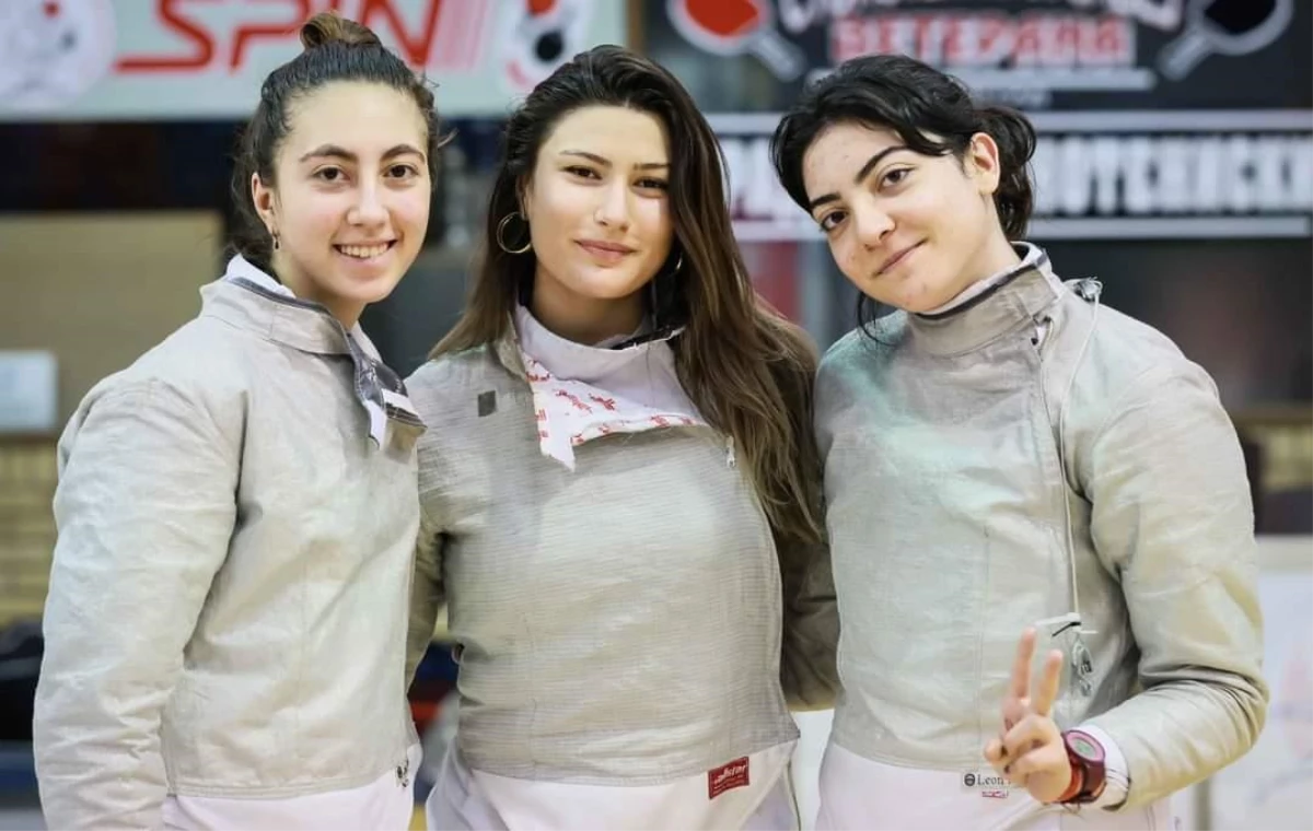 Gençler ve Yıldızlar Avrupa Eskrim Şampiyonası\'nda genç kadınlar kılıç takımı 4. oldu