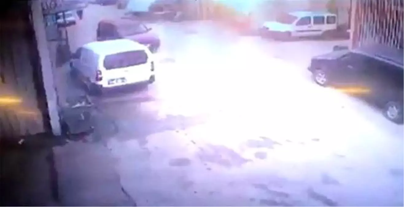 Hurda deposunun patlama anı kameralarda