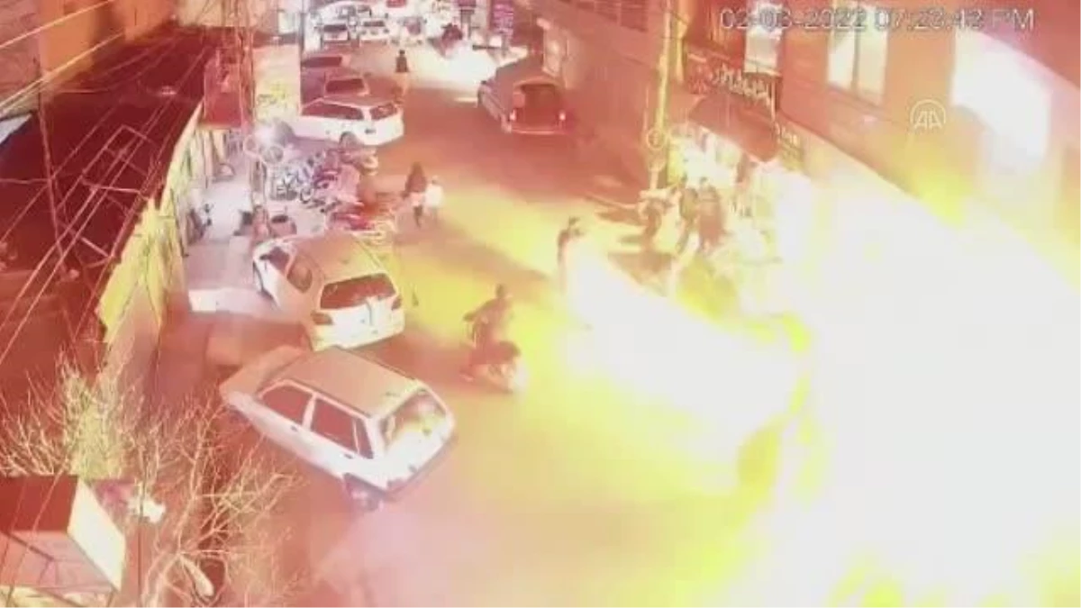 Son dakika haberi! İSLAMABAD - Pakistan\'da bombalı saldırı sonucu 3 polis öldü