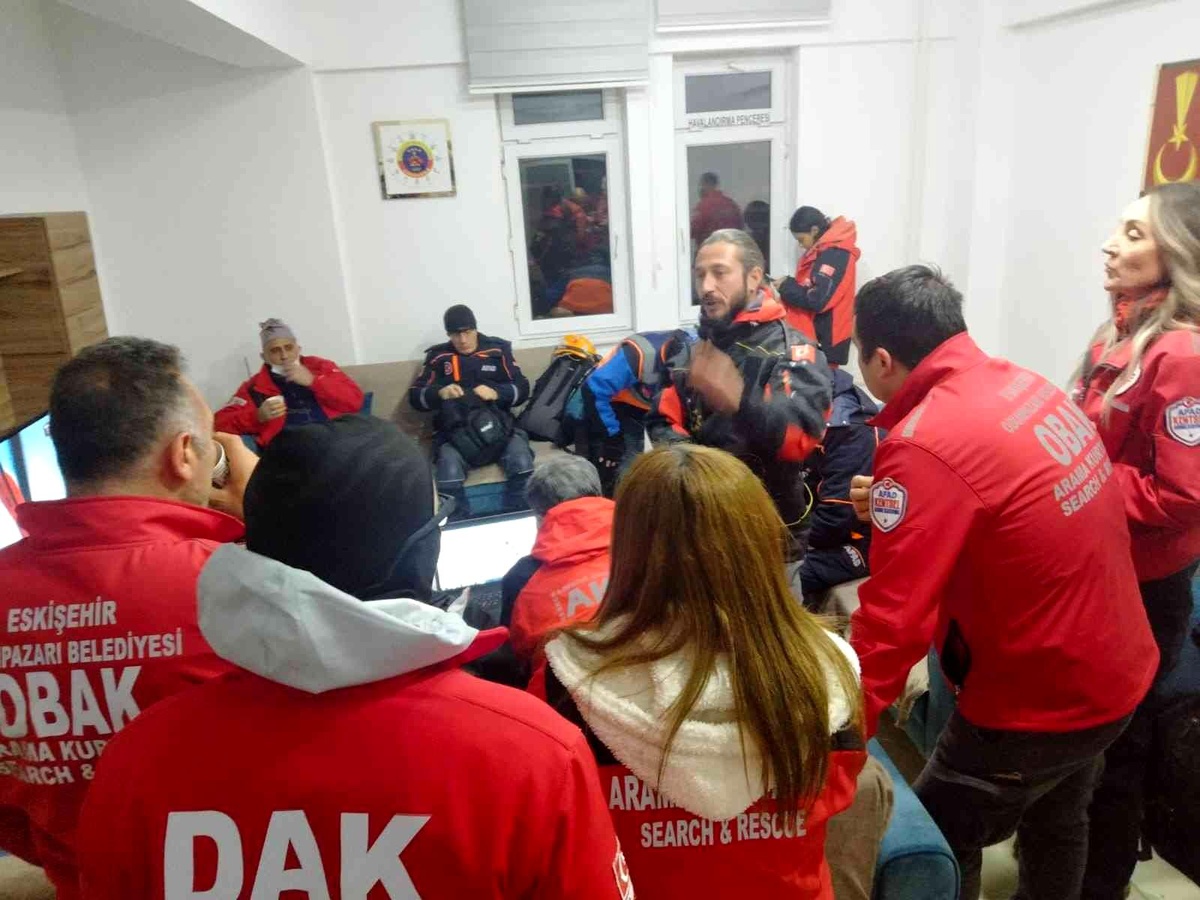 Kayıp vatandaşı arama çalışmaları sürüyor