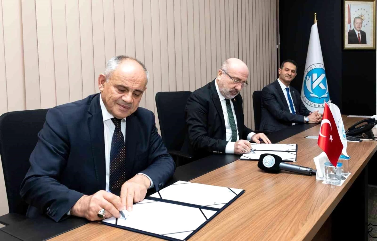 KAYÜ ile Yahyalı Belediyesi "Elma Sirkesi Üretimi İşbirliği Protokolü" imzaladı