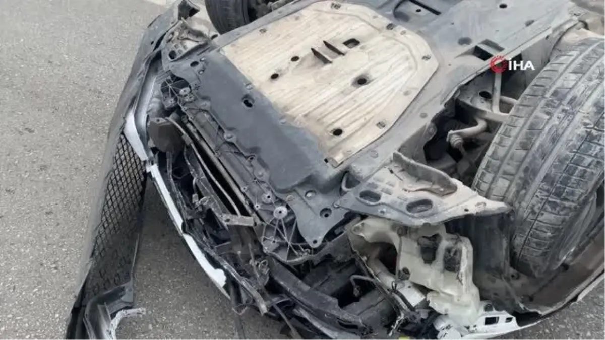 Kontrolden çıkan otomobil, 60 metre sürüklenerek takla attı