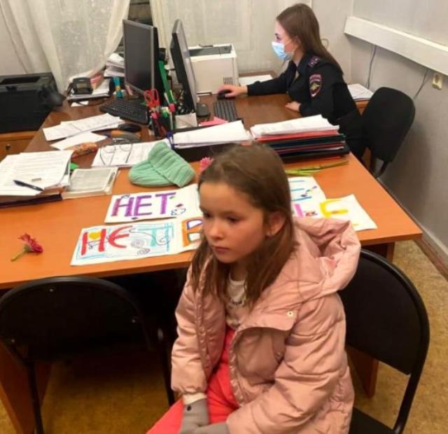 Moskova'da savaş karşıtı 2 anne ve 5 çocuk gözaltına alındı
