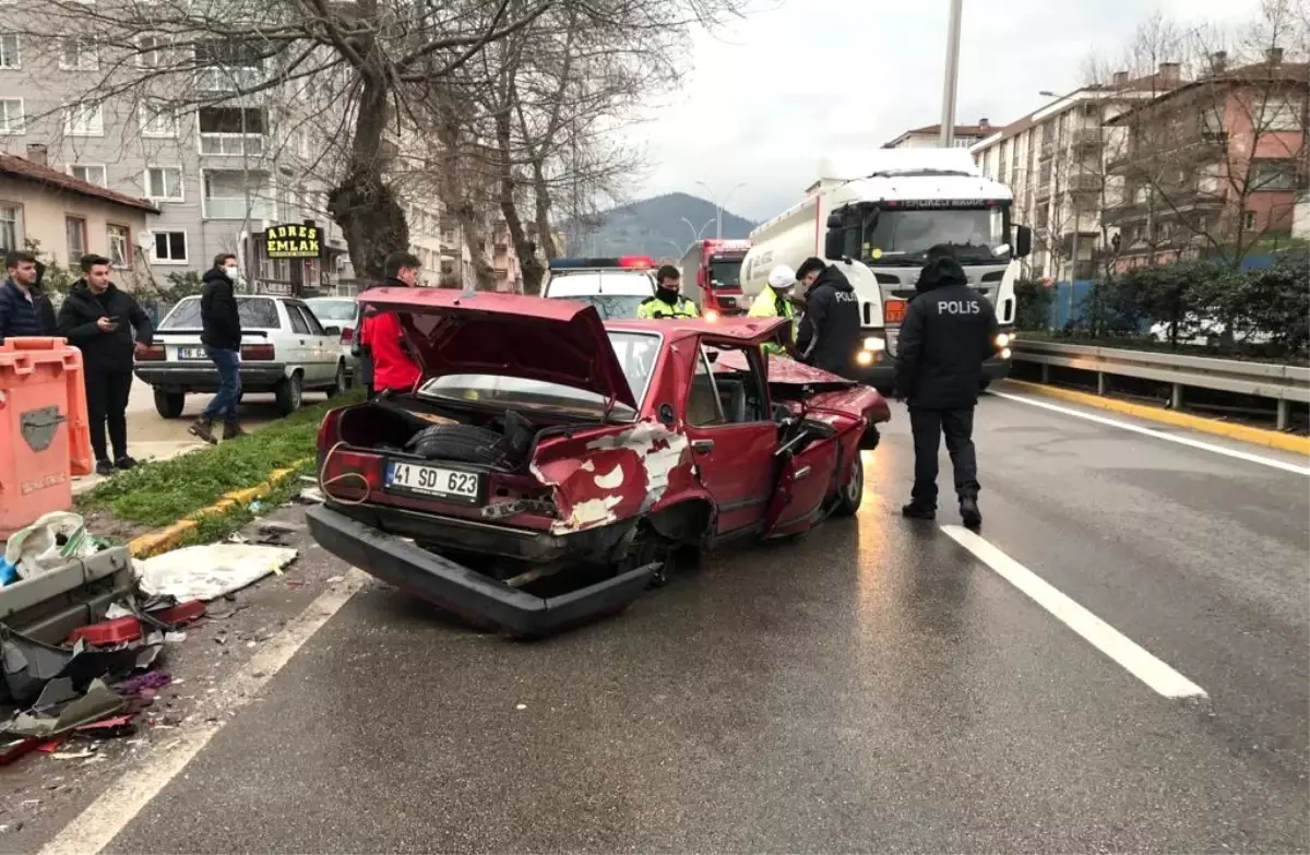 Önce tankere sonra kamyona çarptı: 2 yaralı