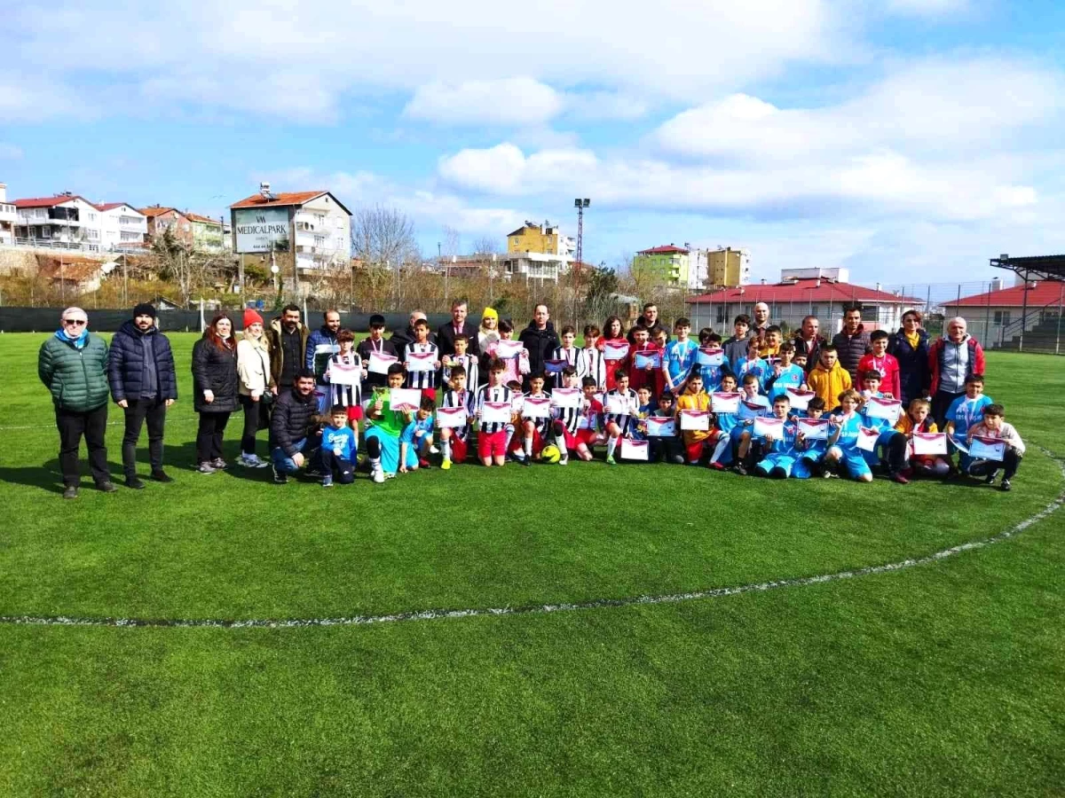 Sinop\'ta küçük futbolcular derecelerini aldı