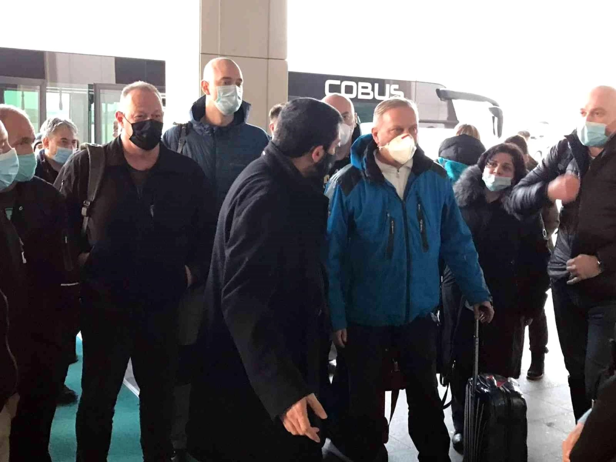 AGİT personelleri Soçi\'den İstanbul\'a geldi