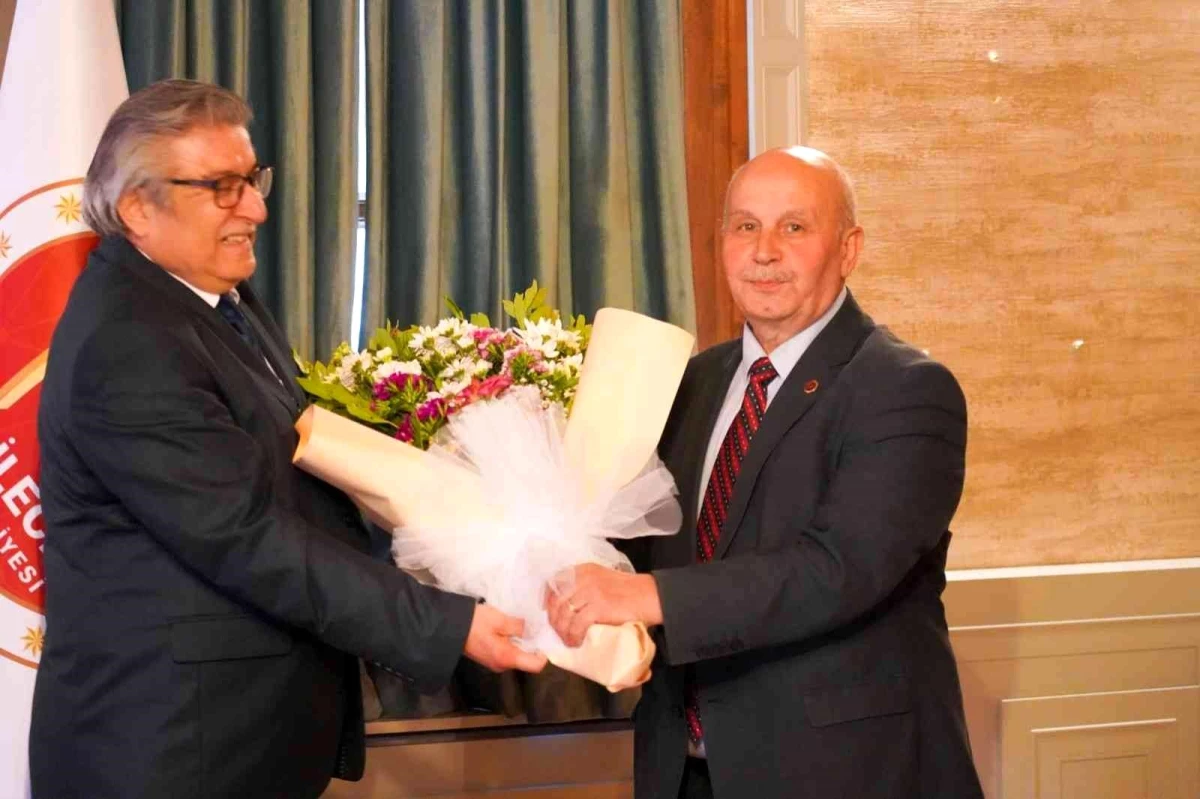 Bilecik Belediye Başkan Vekilliğine seçilen Muharrem Tüfekçioğlu görevi devraldı