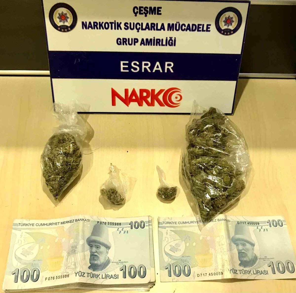 Çeşme\'de uyuşturucu satışına suçüstü
