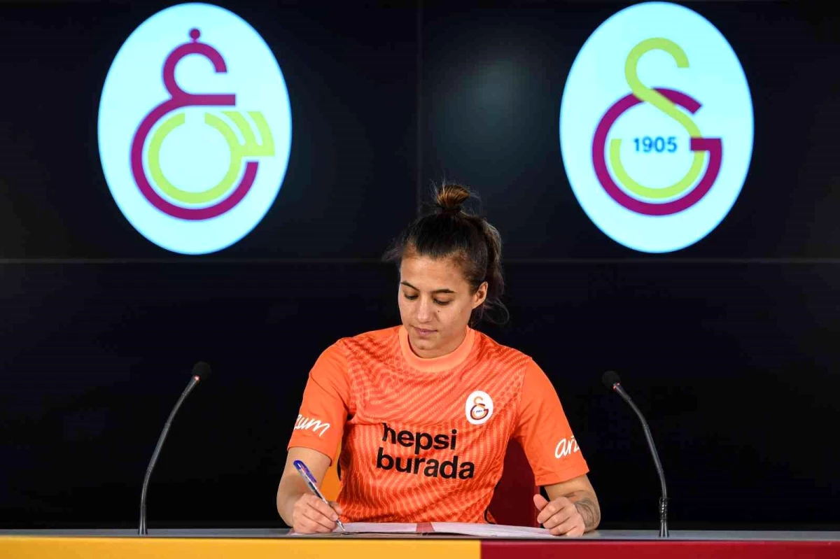 Galatasaray Kadın Futbol Takımı, Gamze Nur Yaman\'ı transfer etti