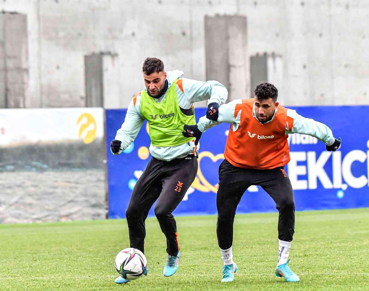 Medipol Başakşehir\'de Beşiktaş hazırlıkları sürüyor