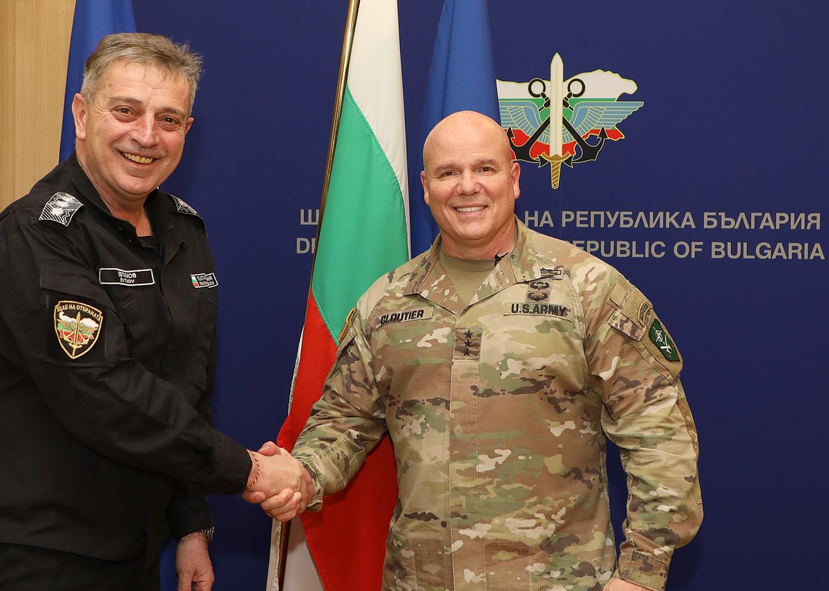 NATO Müttefik Kara Komutanı Korgeneral Cloutier, Bulgaristan\'ı ziyaret etti