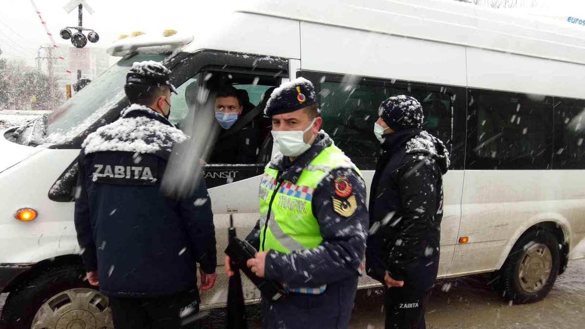 Sandıklı\'da işçi ve personel servisleri denetlendi