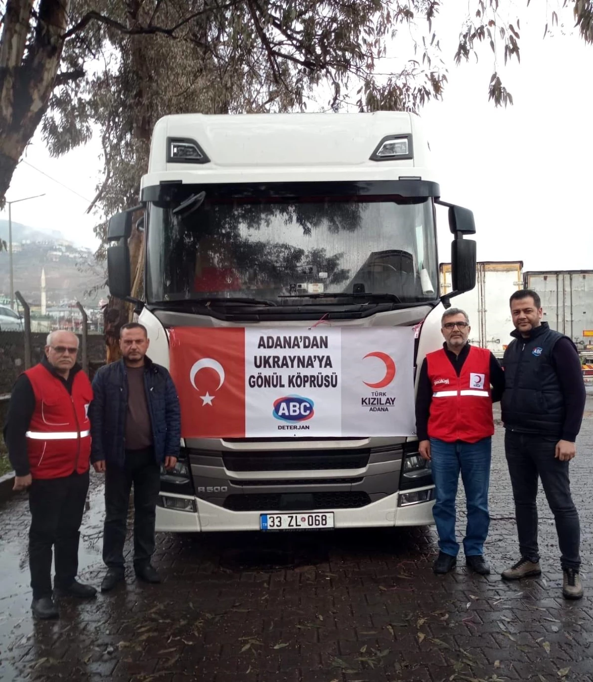 Adana\'dan Ukrayna\'ya ilk yardım tırı yola çıktı
