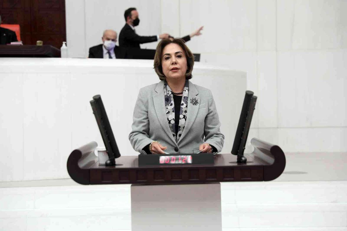 Son dakika haberi: AK Parti'li Yılmaz'dan CHP'li Başarır'a 'Mersin'e yatırım' yanıtı