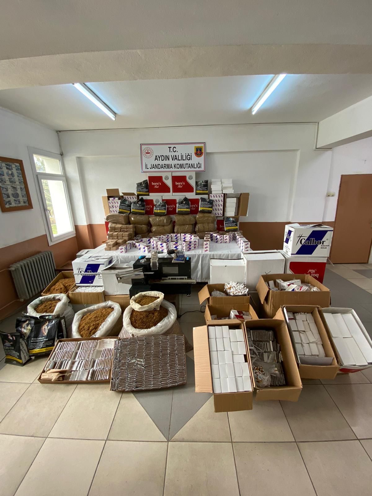Aydın\'da 1 milyon 232 bin makaron ele geçirildi