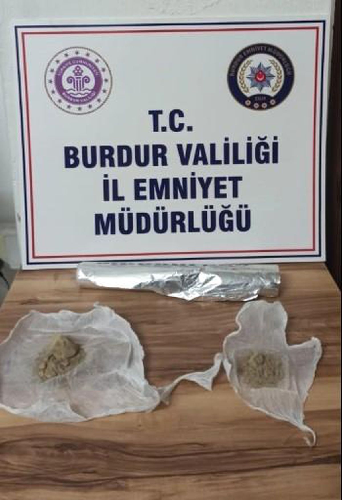 Burdur\'da narkotik operasyonu: 17 gözaltı