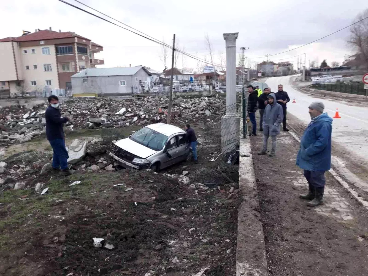 Cenazeye giderken kaza yaptılar: 6 yaralı