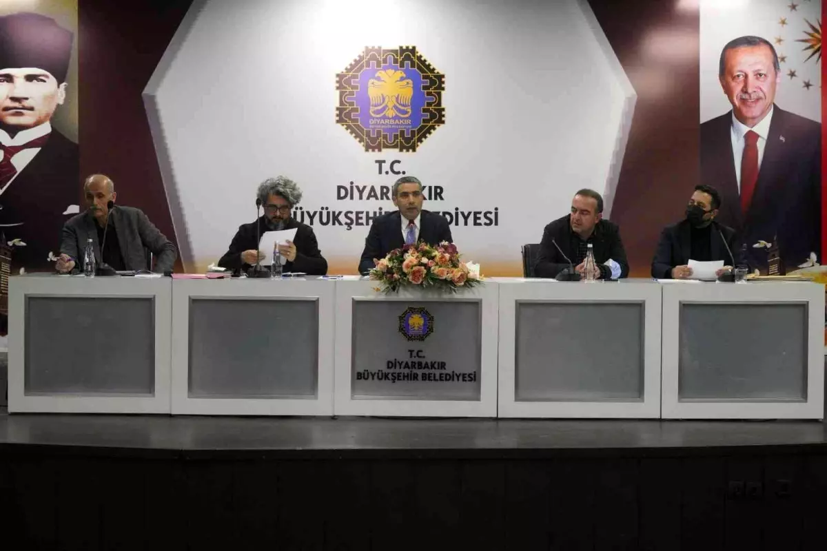 Diyarbakır\'da toplu ulaşım ihalesinde 25 hat için teklif verildi