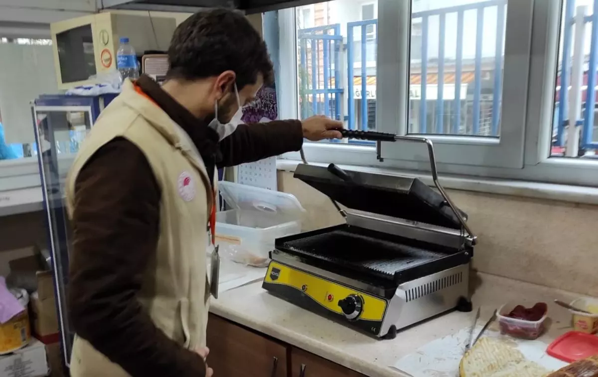 Efeler'deki okul ve yurt kantinleri denetlendi