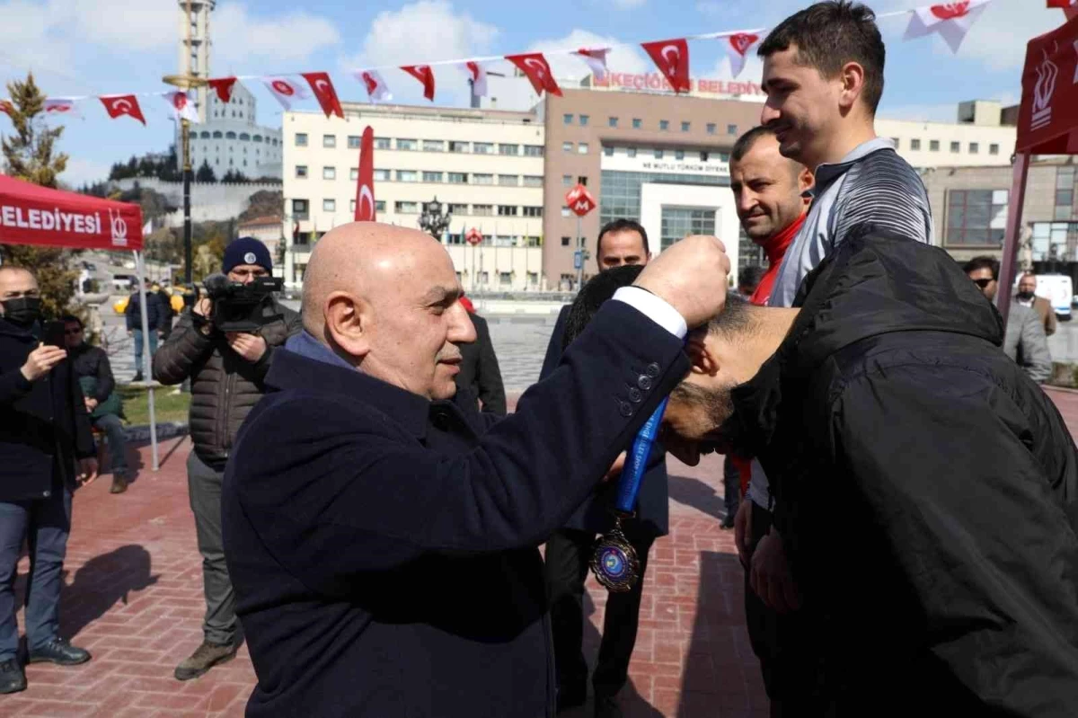 Engelsiz sporcular olimpiyatlar için Keçiören'de yarıştı