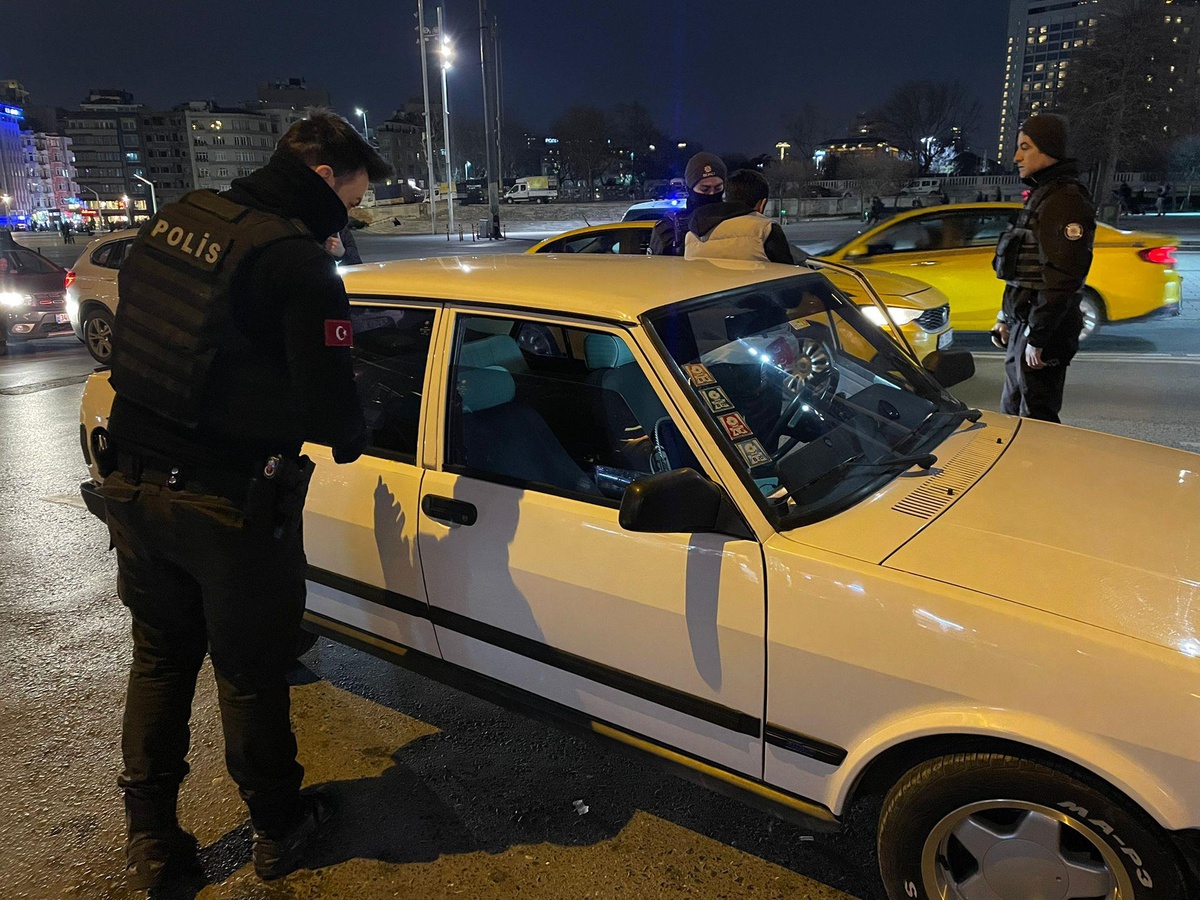 İstanbul\'da "Yeditepe Huzur" asayiş uygulaması yapıldı