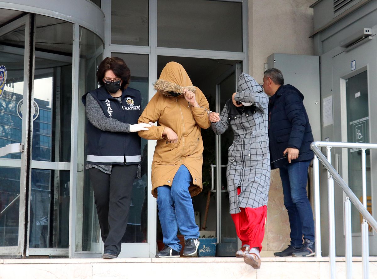 Kayseri\'de aralarında firari hükümlülerin de bulunduğu 17 kişi yakalandı