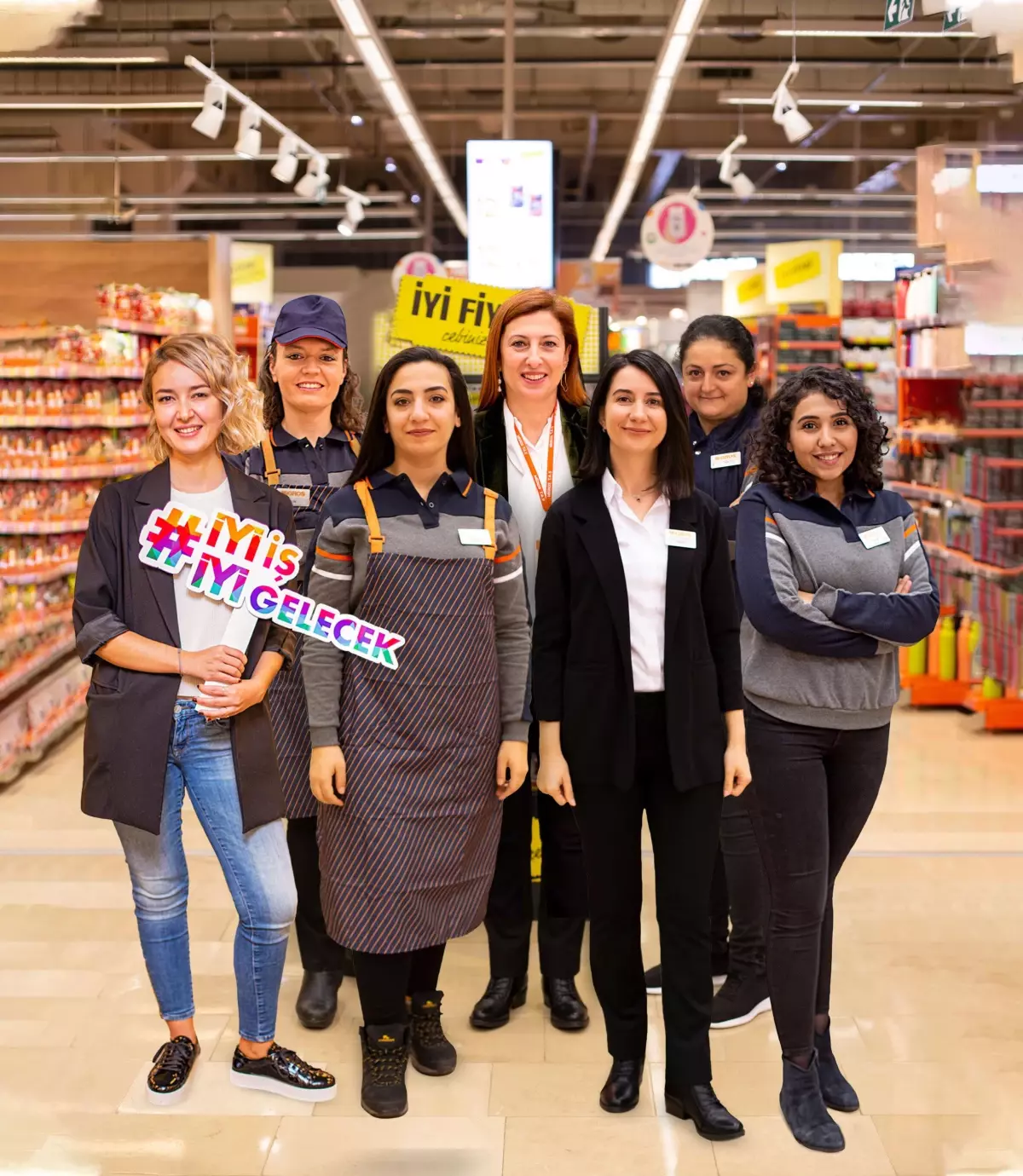 Migros'ta her kademede 20 bin kadın görev yapıyor