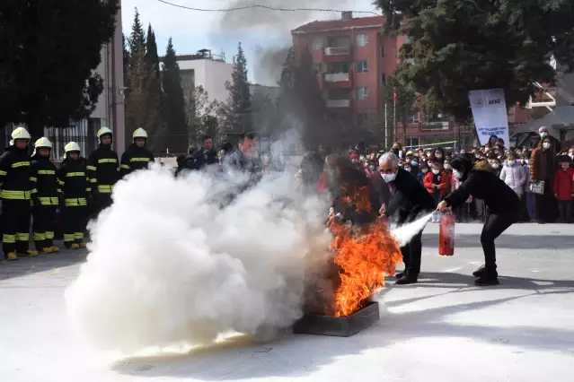 Muğla'da okullarda deprem tatbikatı düzenlendi