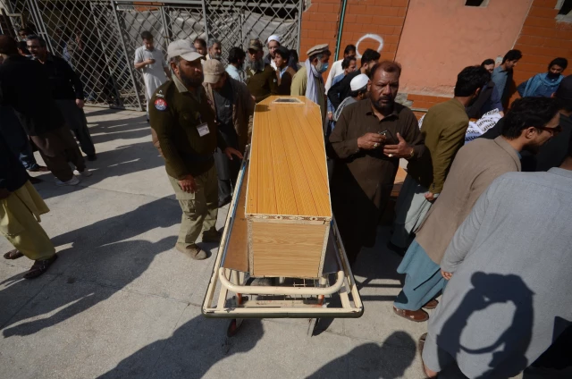 Pakistan'da Şii camisinde katliam! 56 kişi öldü, 194 kişi yaralandı