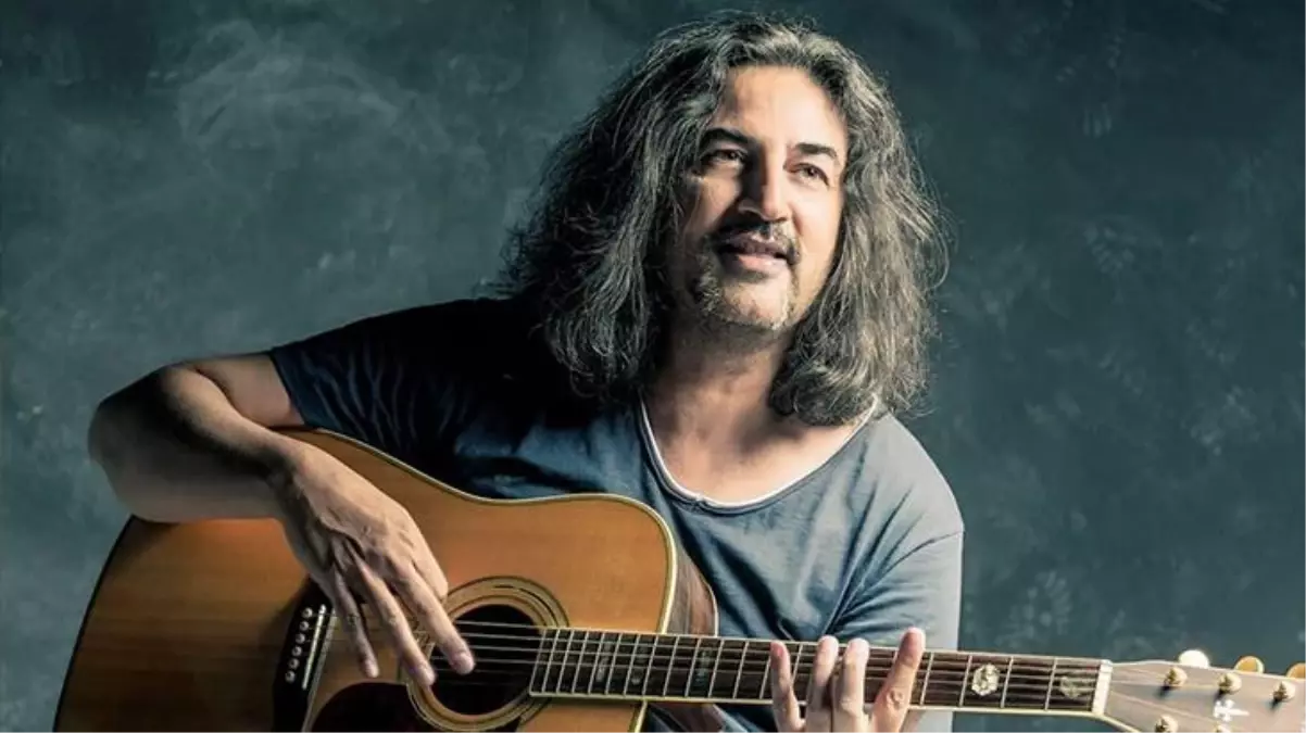 Şarkıcı Çelik siyasete atıldı! Zafer Partisi\'ne destek verdi