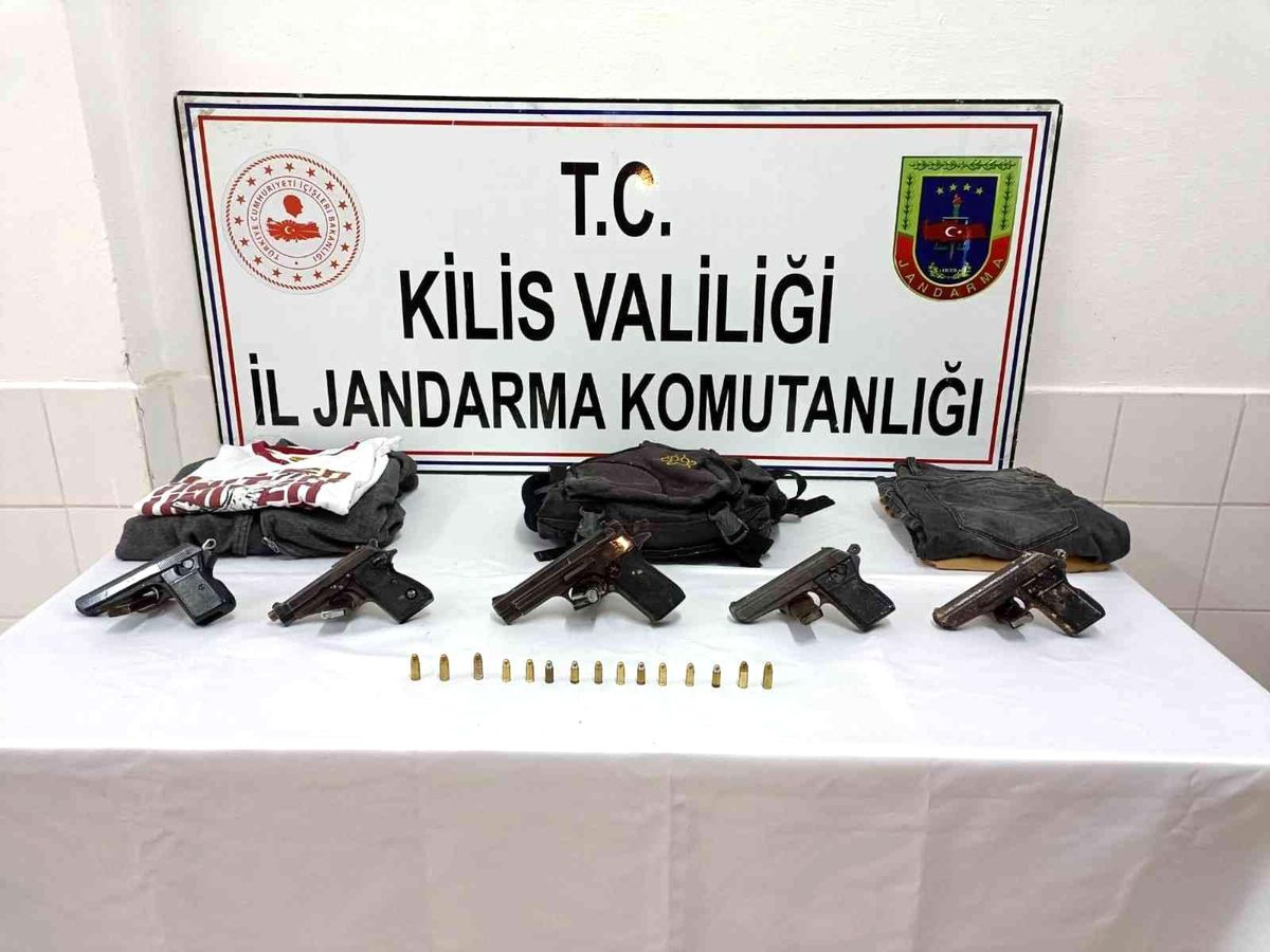 Son dakika 3. sayfa: Suriye sınırında tabanca operasyonu
