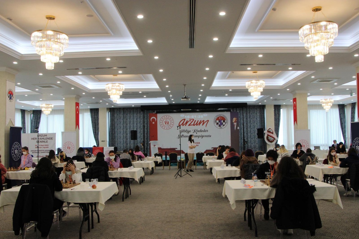 2022 Arzum Türkiye Kadınlar Satranç Şampiyonası, Balıkesir\'de başladı
