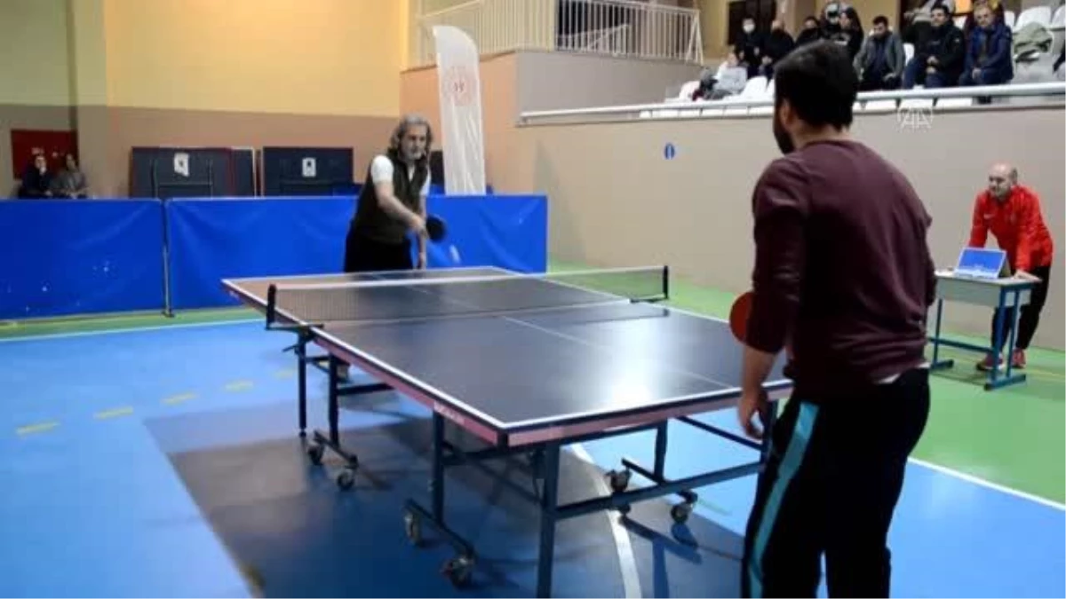 Demirci\'de masa tenisi turnuvası düzenlendi