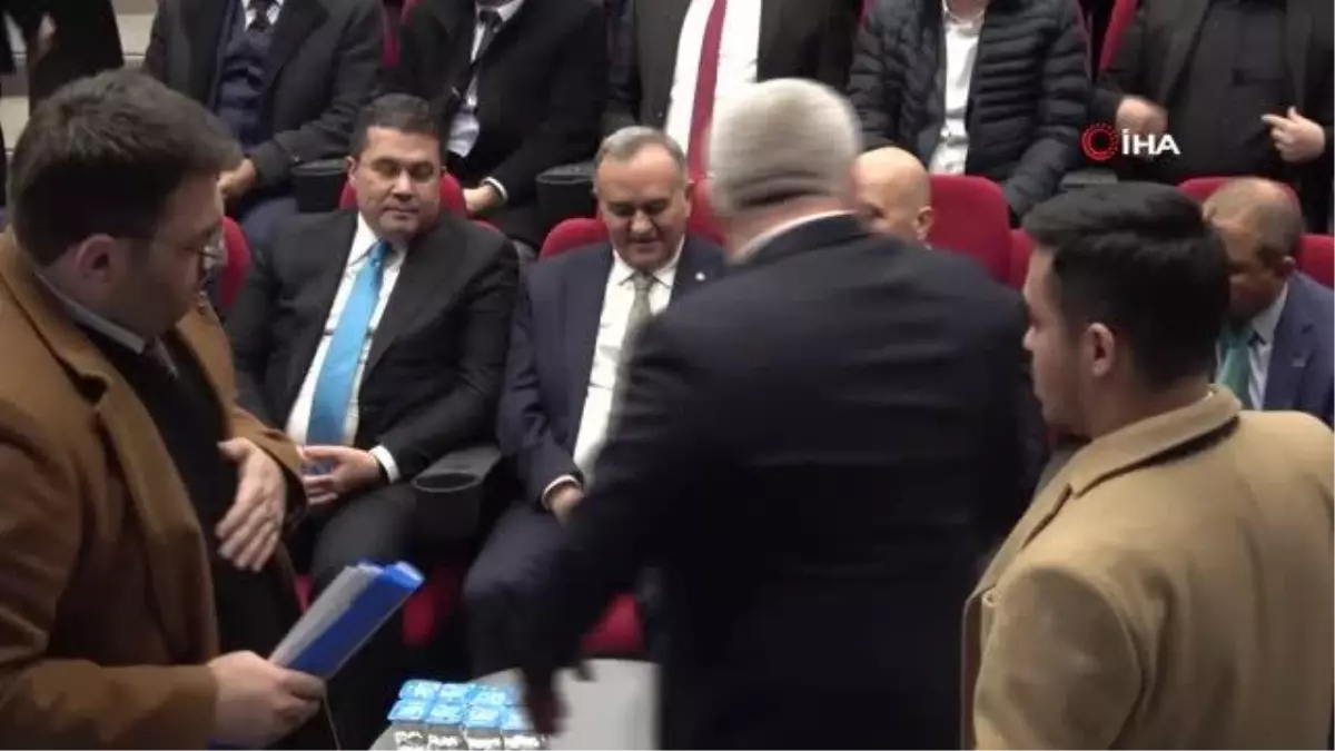 MHP\'li Grup Başkanvekili Erkan Akçay, Denizli\'de "Adım Adım 2023" toplantısına katıldı