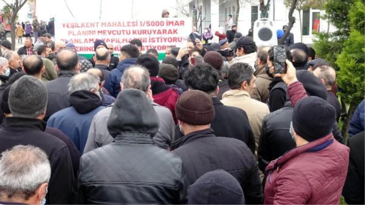 AVCILAR\'DA 100 BİN NÜFUSLU MAHALLEYE GETİRİLEN İMAR PLANINI PROTESTO ETTİLER
