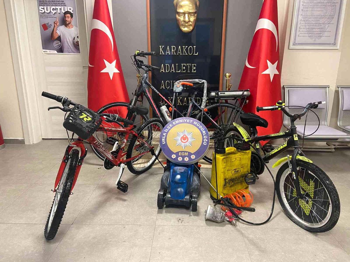 İzmir\'de hırsızlar, evde uyuşturucu maddesi kullanırken kıskıvrak yakalandı