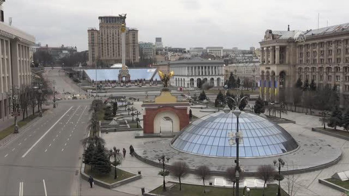 Rusya'nın saldırısı altındaki Ukrayna'nın başkenti Kiev'de Ukrayna Milli Marşı çalındı