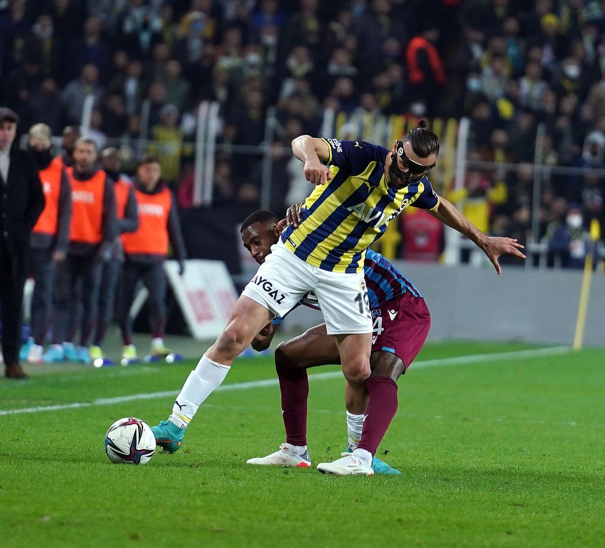Spor Toto Süper Lig: Fenerbahçe: 1 - Trabzonspor: 1 (Maç sonucu)