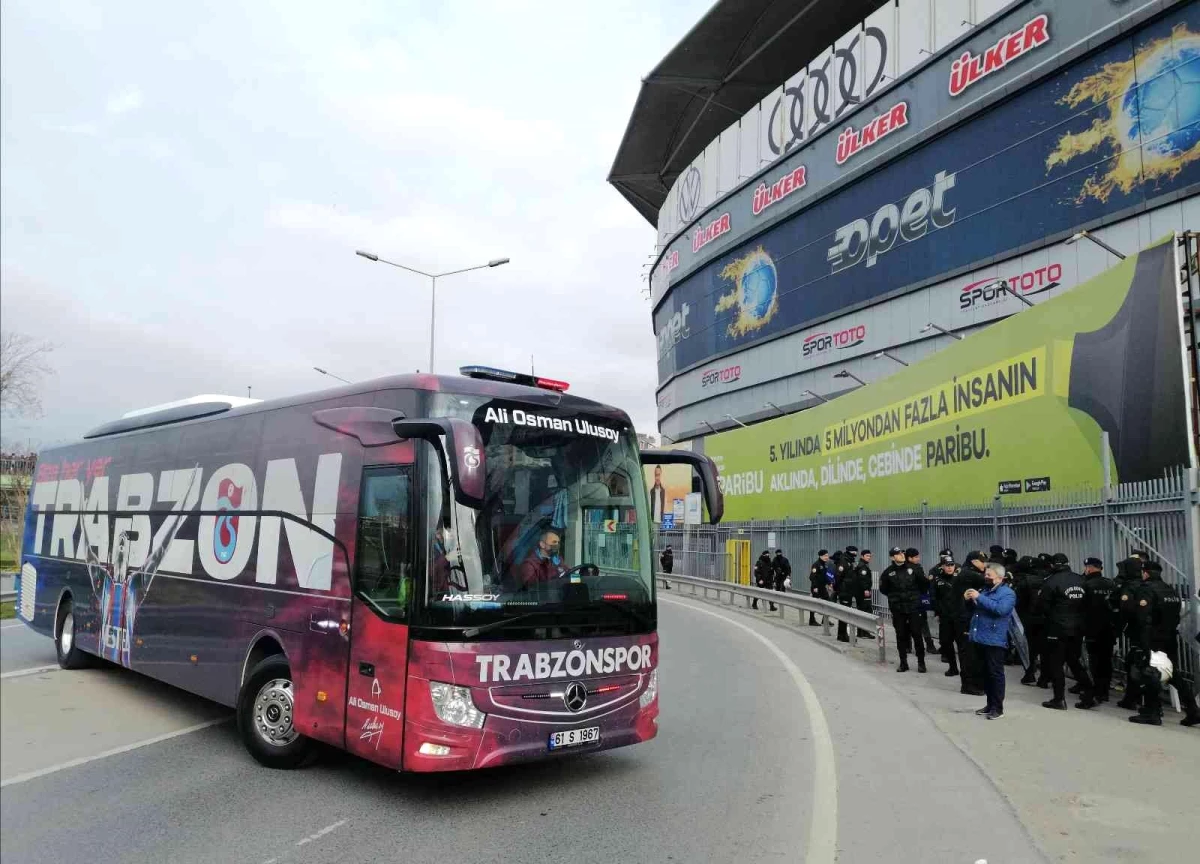 Trabzonspor, Kadıköy\'e geldi