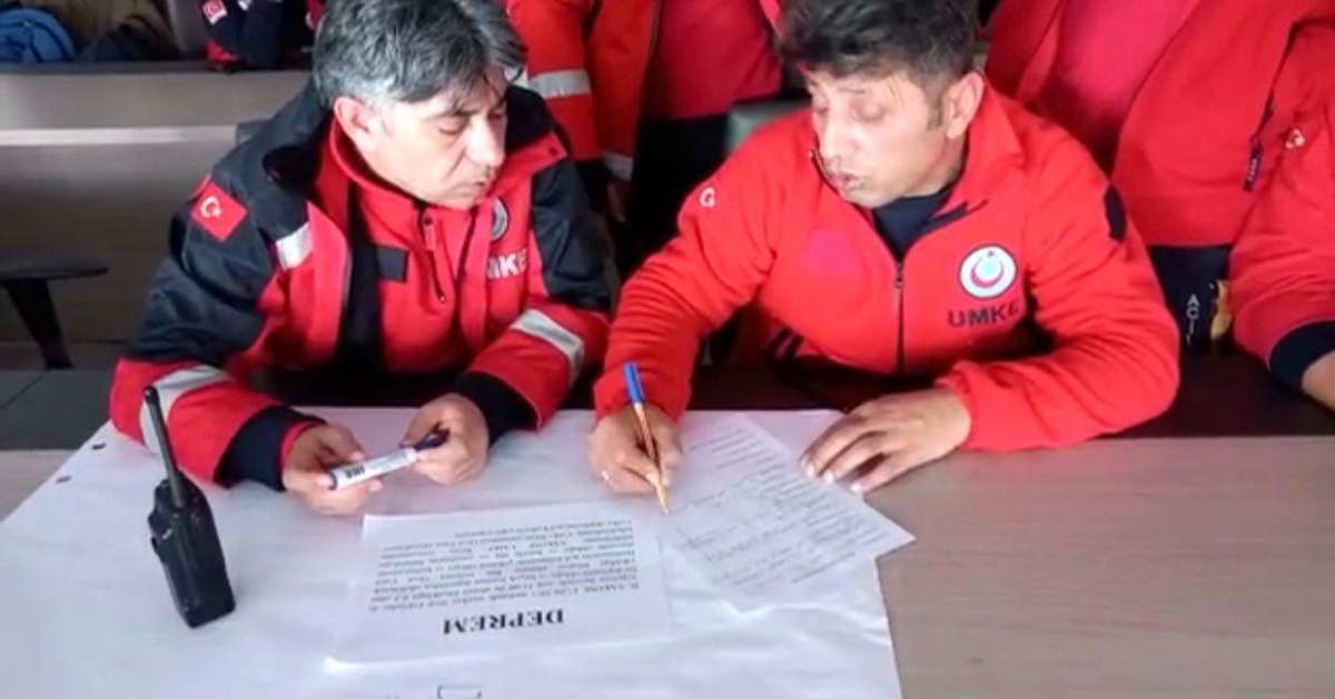 UMKE ve AFAD ortaklığında \'Deprem Masabaşı ve Saha Tatbikatı\' gerçekleştirildi