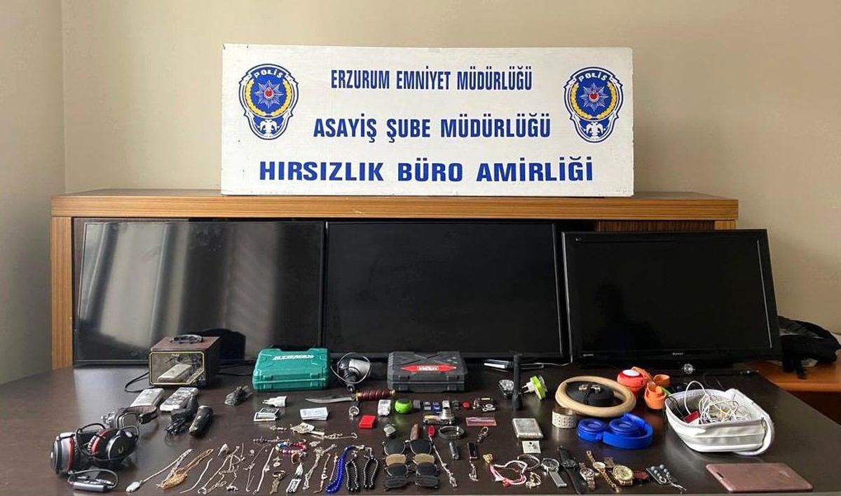 200 bin TL\'lik hırsızlık failleri yakalandı