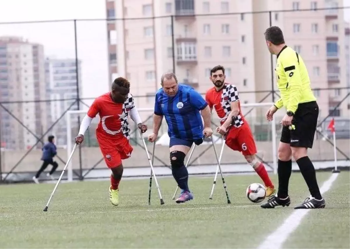Ampute Futbol Ligi: Kocasinan Anadolu Erciyes Engelliler: 2 Şişli Yeditepe Engelliler: 1