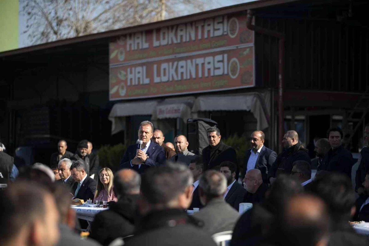 Başkan Seçer: "Hem hallerden anlarız hem de insanın halinden anlarız"