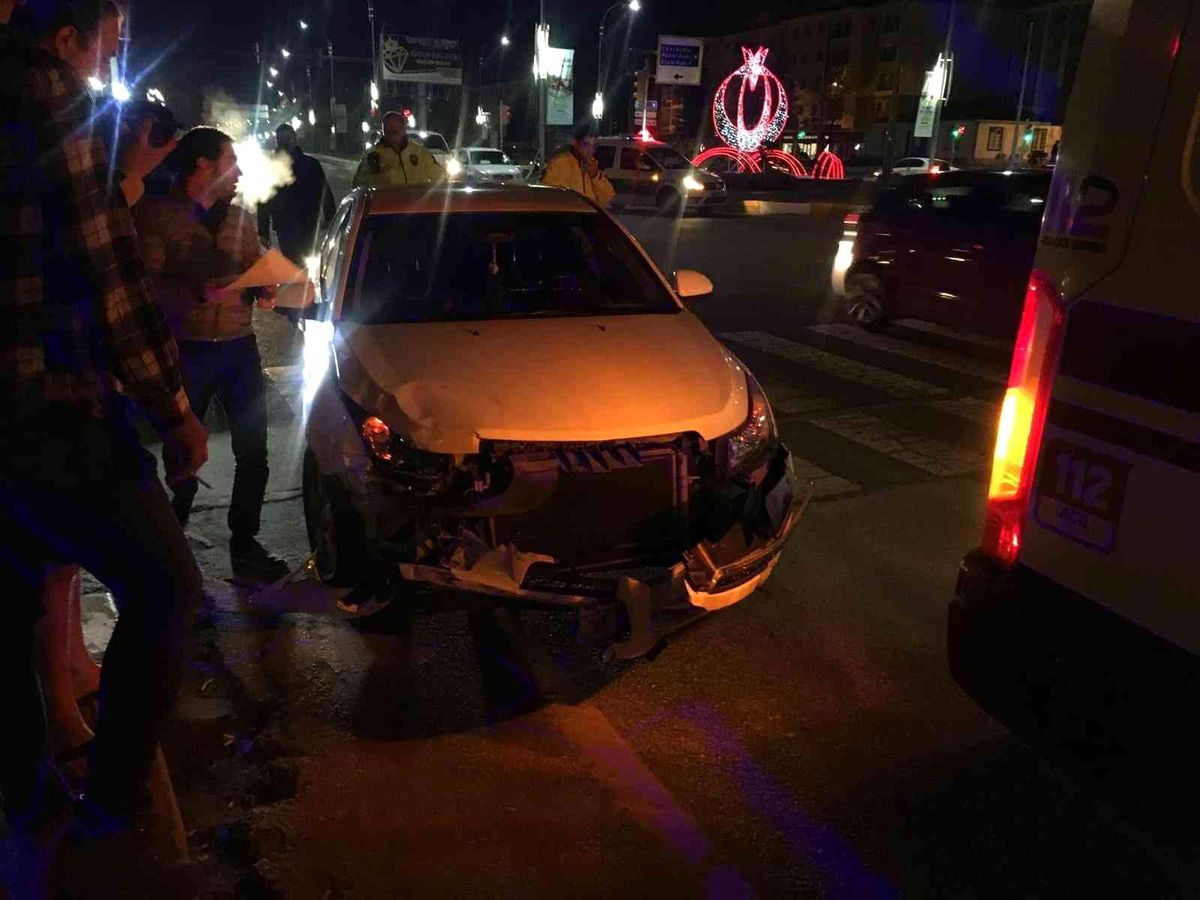 Son dakika haberleri! Elazığ\'da trafik kazası : 1 yaralı
